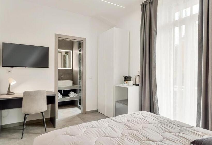 پانسیون Home 501 Guest House   La Spezia