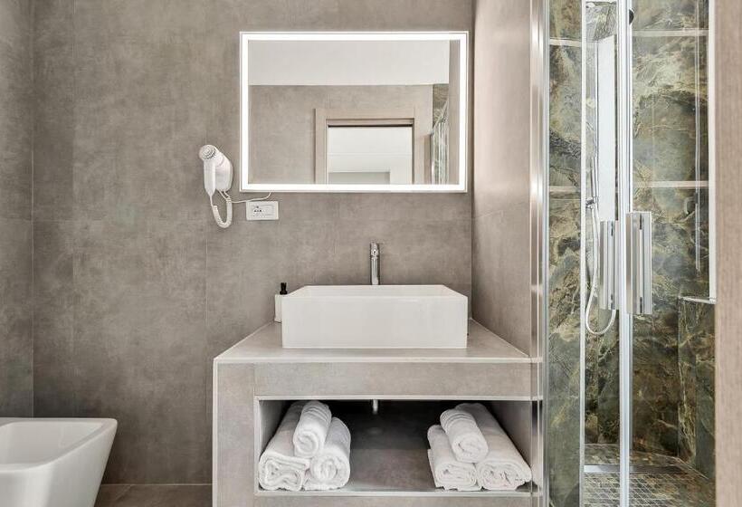 پانسیون Home 501 Guest House   La Spezia