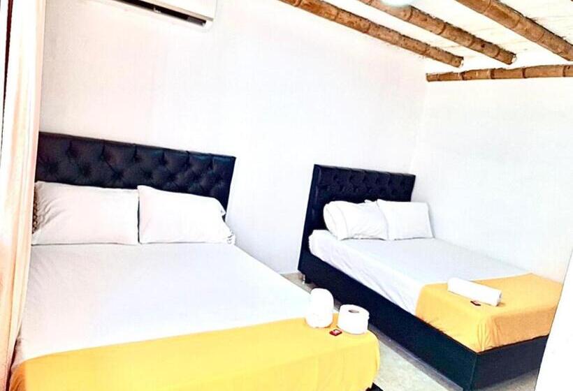 פנסיון Hostal Mi Casita