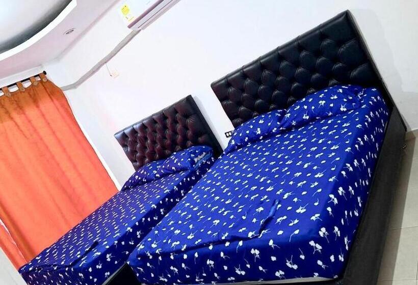 פנסיון Hostal Mi Casita