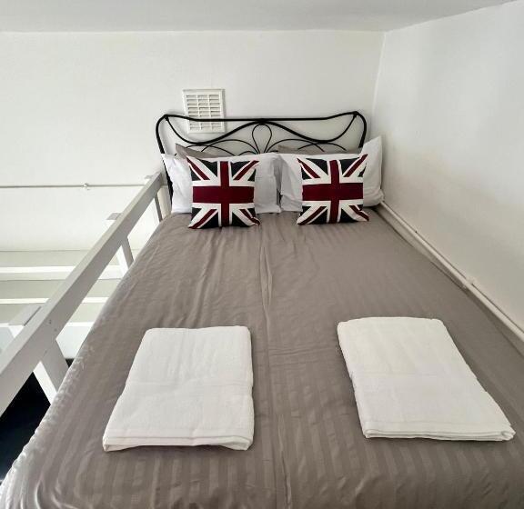 Пансион Islington Budget Guesthouse
