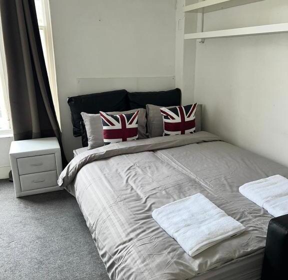 Пансион Islington Budget Guesthouse