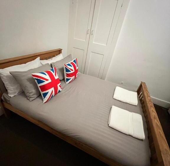 Пансион Islington Budget Guesthouse