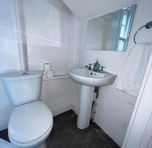 Пансион Islington Budget Guesthouse