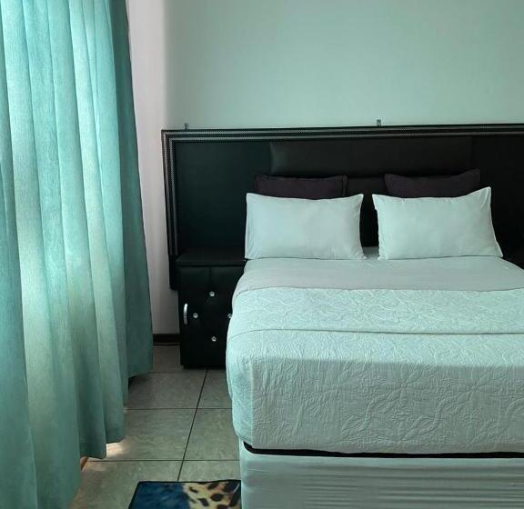 ペンション Kiara Luxury Accommodation