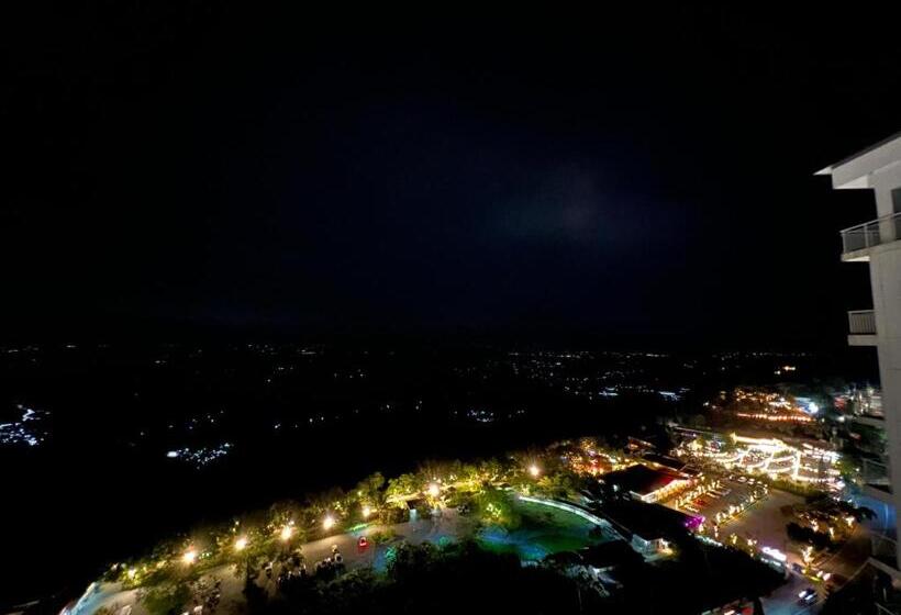 بنسيون Lakeview Penthouse By Timothy