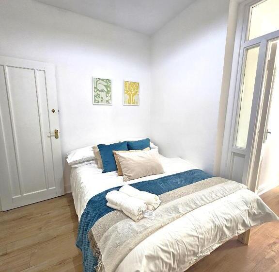 膳宿费 Luxurious Guesthouse Accommodation For Professionals And Students Near Cardiff City Centre