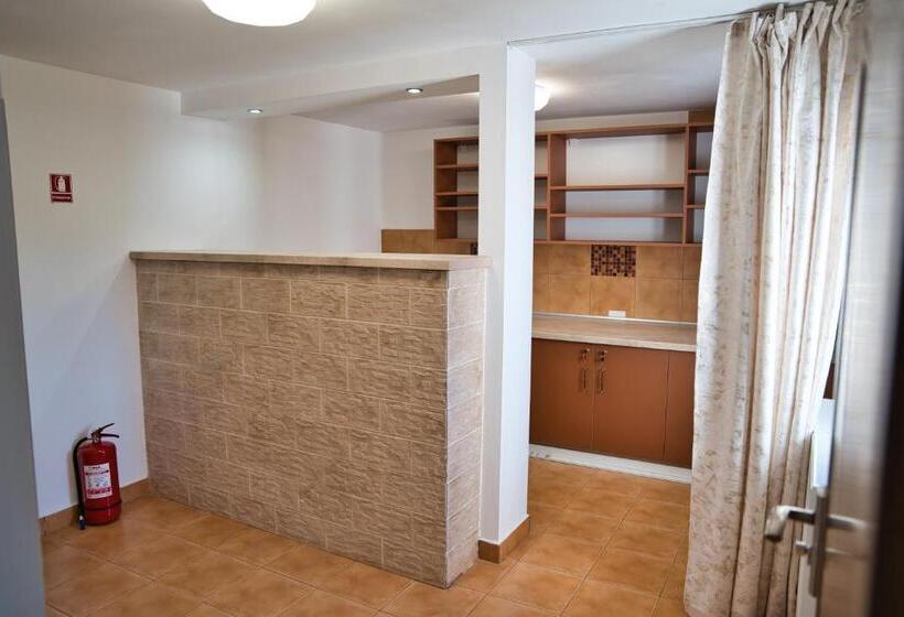 펜션 Perla Argesului, Cazare, Ciubar, Piscina, Lift, Pensiuni, Hotel, Cabana, Vila, Munte, Transfăgarasan