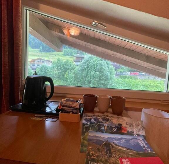 פנסיון Picchio Rosso   Stanza Privata Con Bagno In Val Di Fassa