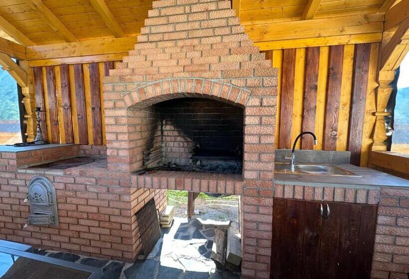 펜션 Popasul Din Vale