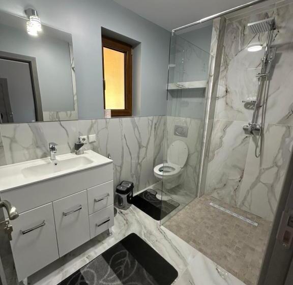 펜션 Popasul Din Vale