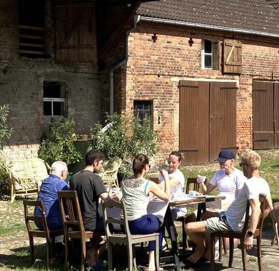 ペンション Schlamau19   Unterm Nussbaum