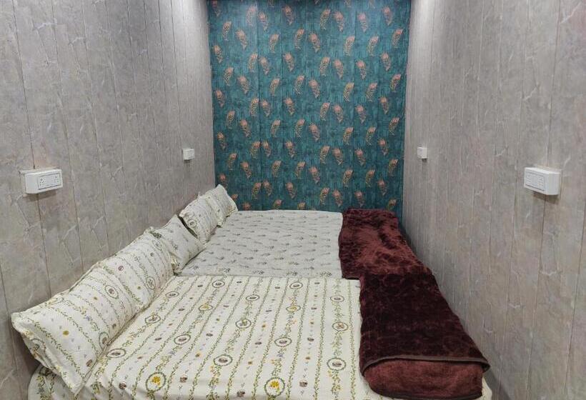 بنسيون Shri Kushal Heritage