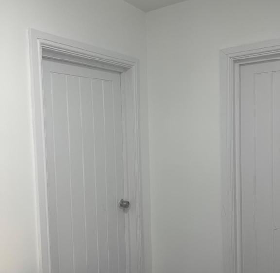 بنسيون Spacious Self Contained Studio