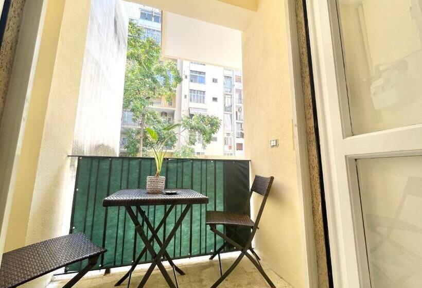 פנסיון Suites 167