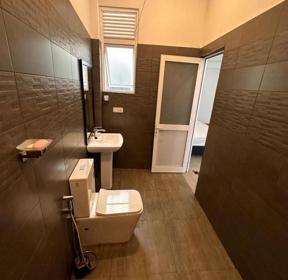 ペンション Varsity Villa