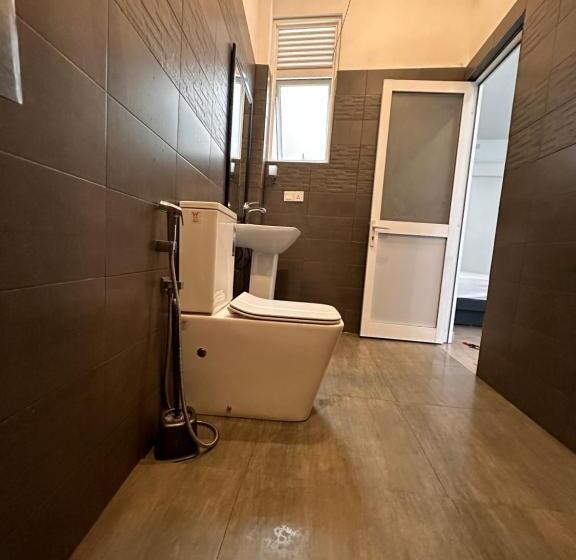 ペンション Varsity Villa