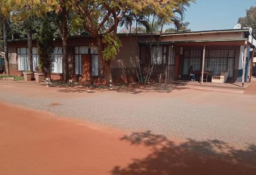 펜션 Willmore Guesthouse And Accommodation