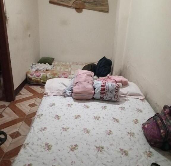 旅馆 Habitaciones Para Estudiantes