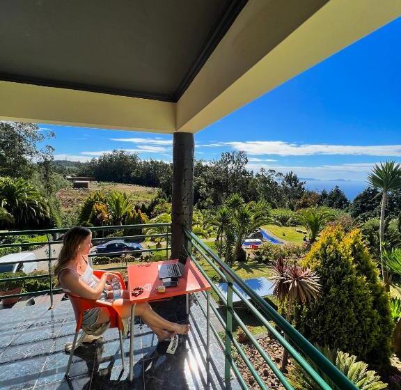 Общежитие Homeoffice Madeira Coliving & Coworking With A Nice Community