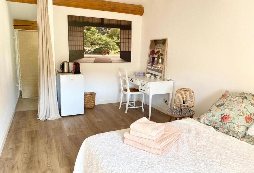 住宿加早餐  Chambre D Hôtes Au Calme Gémenos