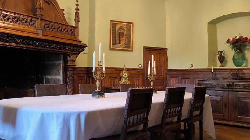 צימר Château De Longevergne