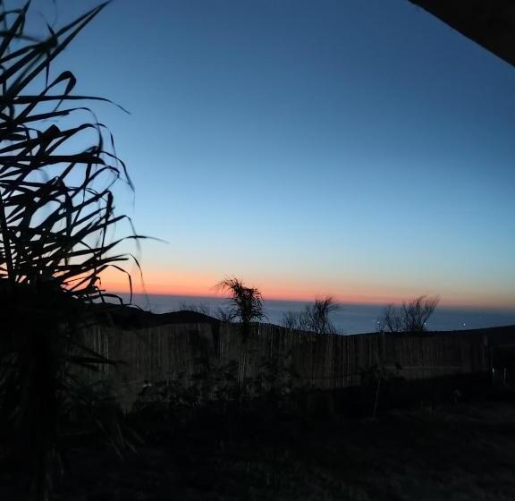 تختخواب و صبحانه Darna2