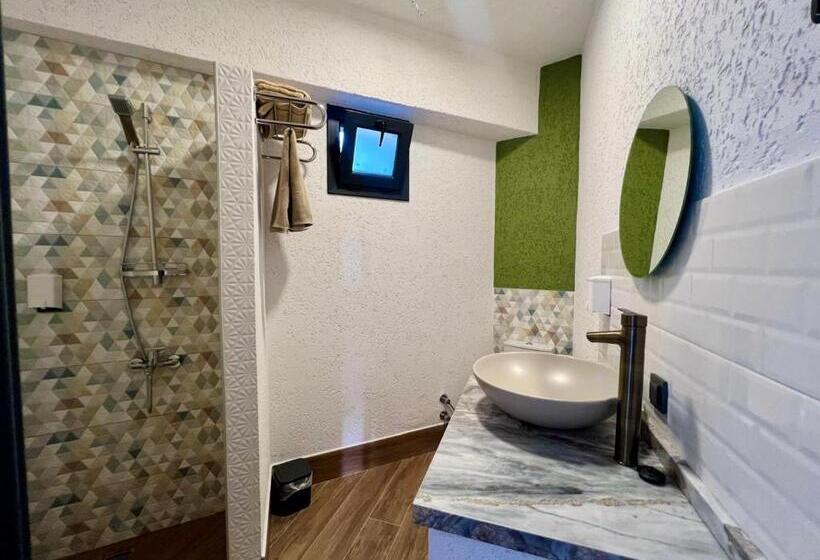 مبيت وإفطار Elm