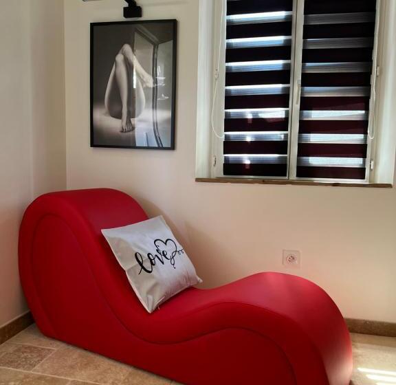 Bed and Breakfast Love Les 5 Sens Et La Sauvageonne