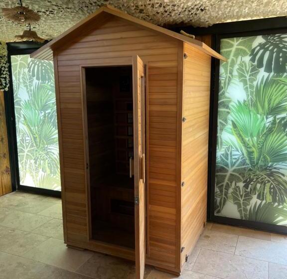 Bed and Breakfast Love Les 5 Sens Et La Sauvageonne