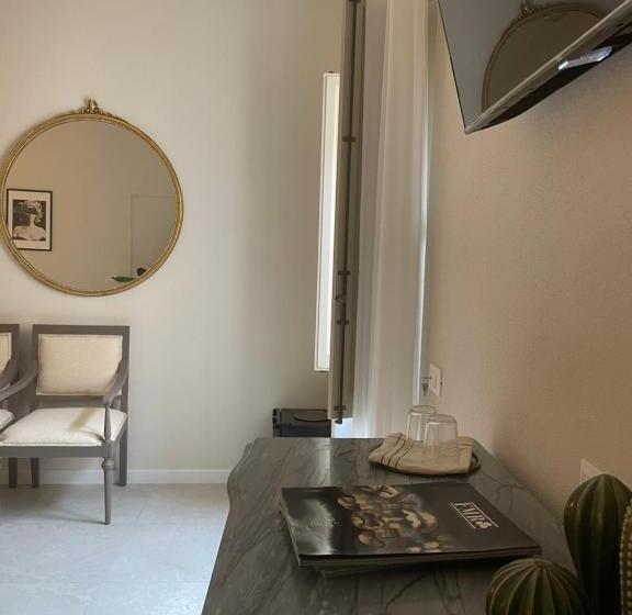 تختخواب و صبحانه Notus Rooms