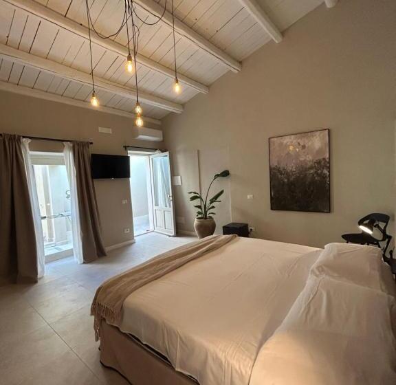 تختخواب و صبحانه Notus Rooms