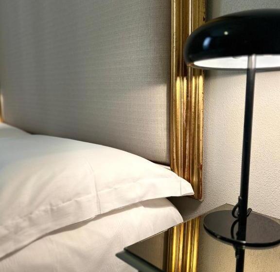 تختخواب و صبحانه Notus Rooms