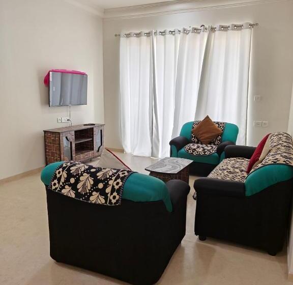 تختخواب و صبحانه Rockfort Stay Inn