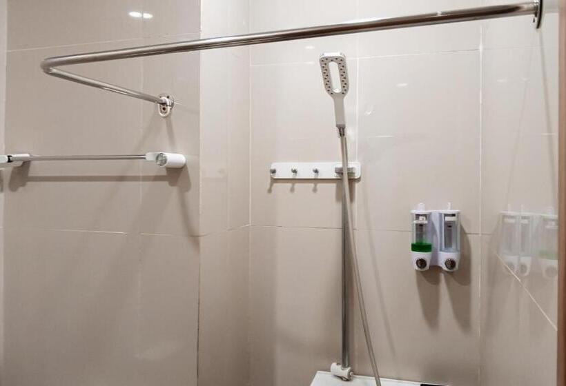 Deluma Hotel Syariah Redpartner