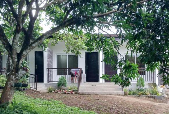 בית מלון כפרי Bf Farm Silang