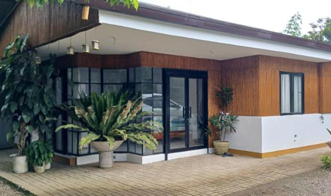 בית מלון כפרי Bf Farm Silang