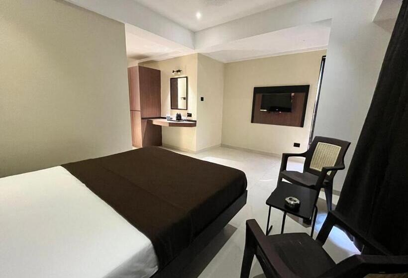 Отель Buta Inn And Resorts
