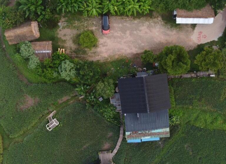 فندق นาตาทา Cafe  & Farm Stay