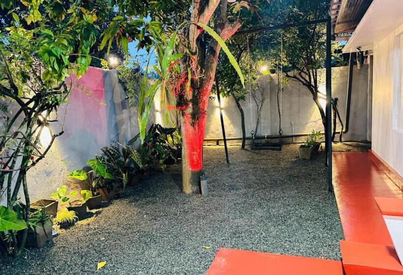 فندق Coastal Breeze