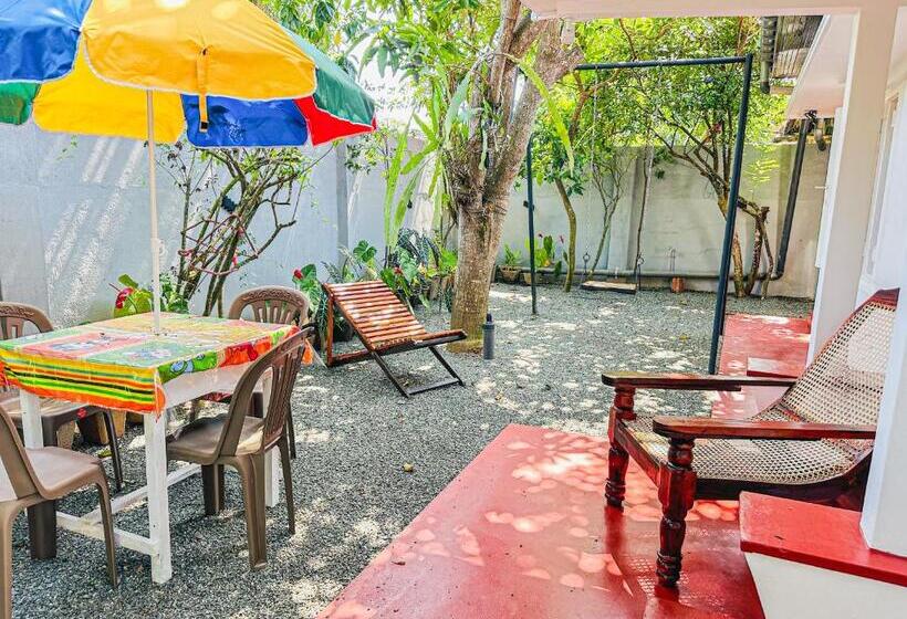 فندق Coastal Breeze