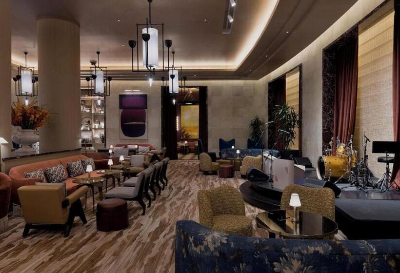 هتل Fontainebleau Las Vegas By Suiteness