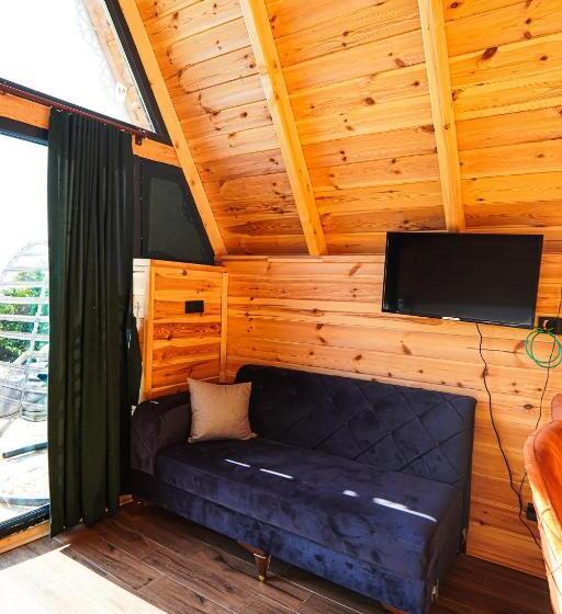 ホテル Heidi Bungalov