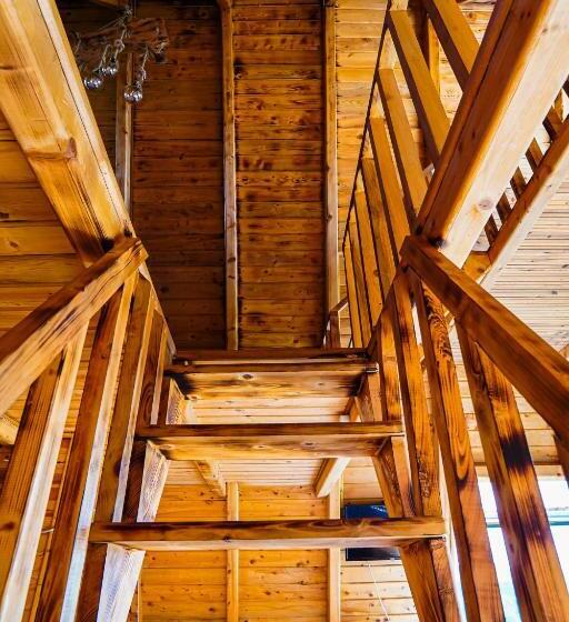 ホテル Heidi Bungalov