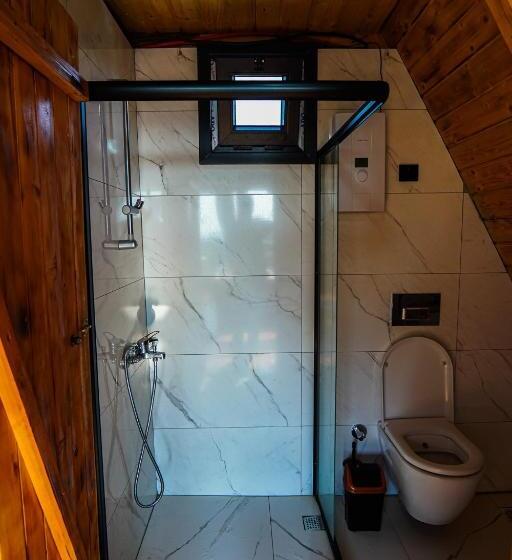 ホテル Heidi Bungalov