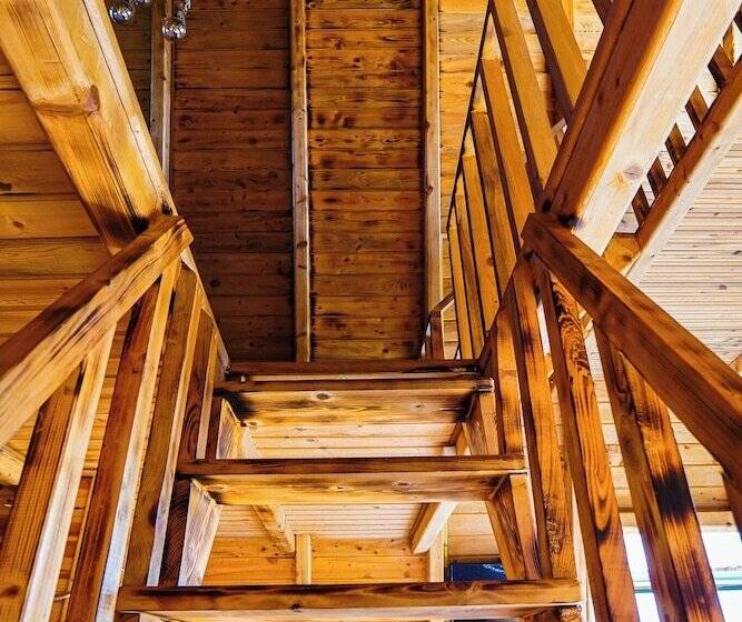 ホテル Heidi Bungalov