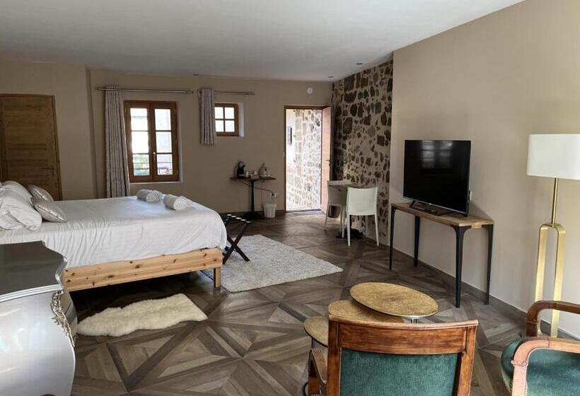 בית מלון כפרי Le 19   Suite 19   50m2   Centre Historique   Clim