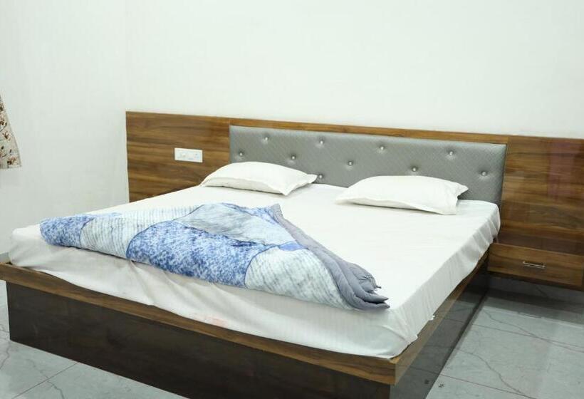 Hotel Maa Bhagwati Khatu Shyam Ji Sikar