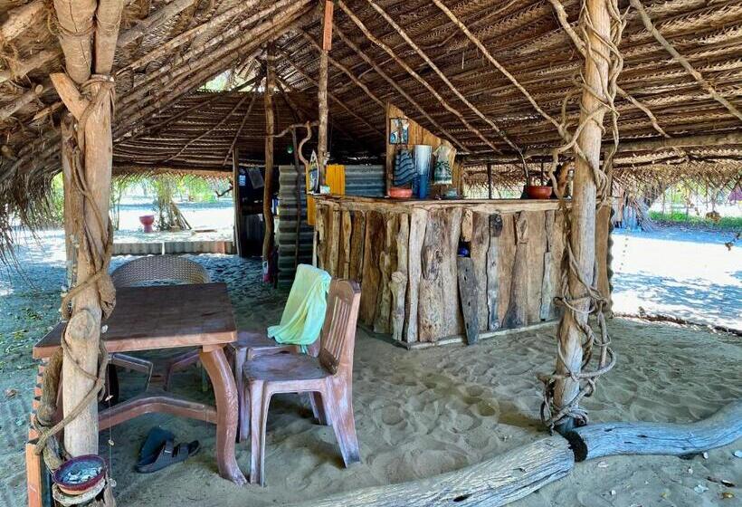 酒店 Nila Point Cabana Cottage