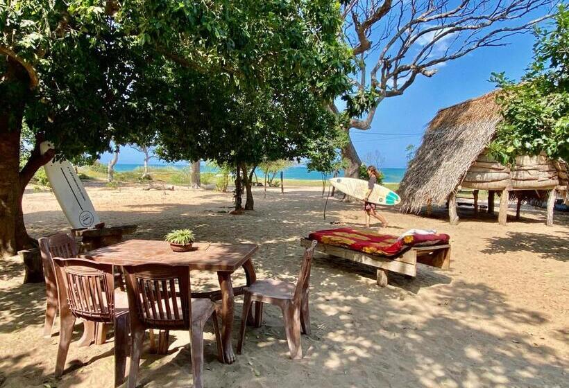 酒店 Nila Point Cabana Cottage